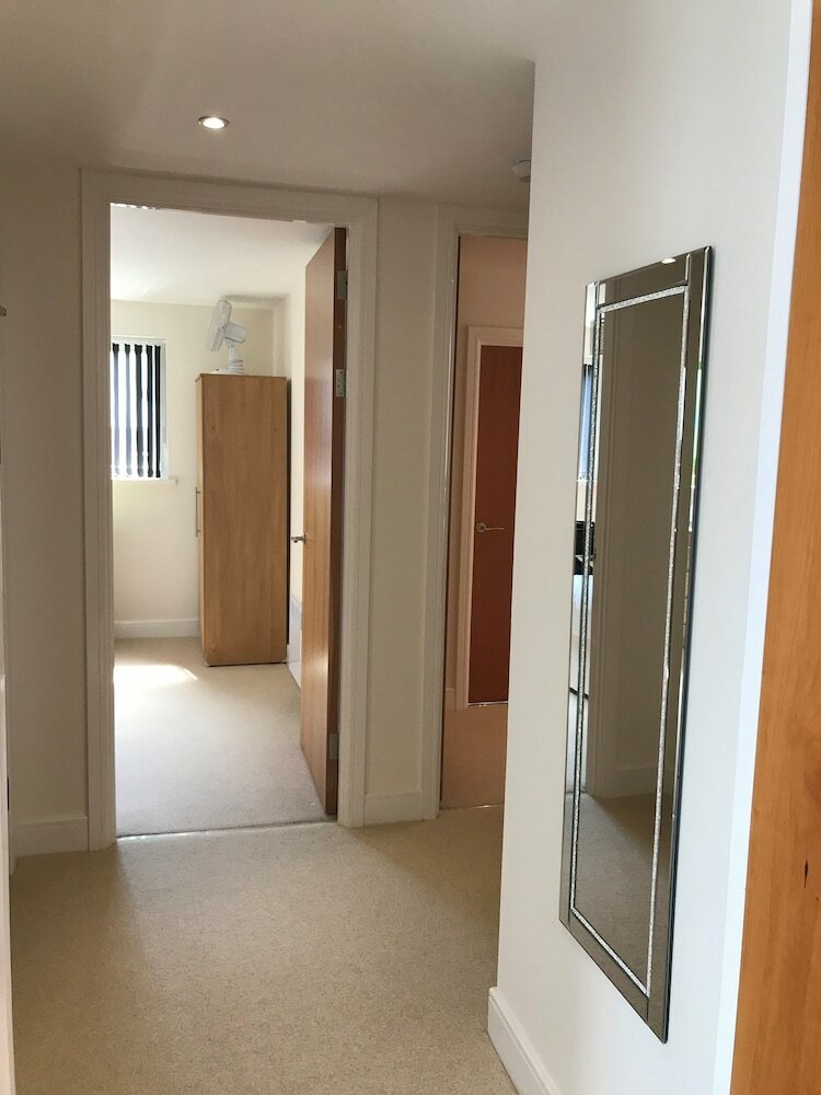 Apartamentos Just Stay Wales - Meridian Wharf