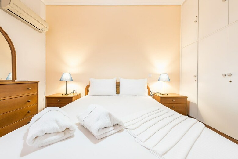 Vintage Acropolis Apartment