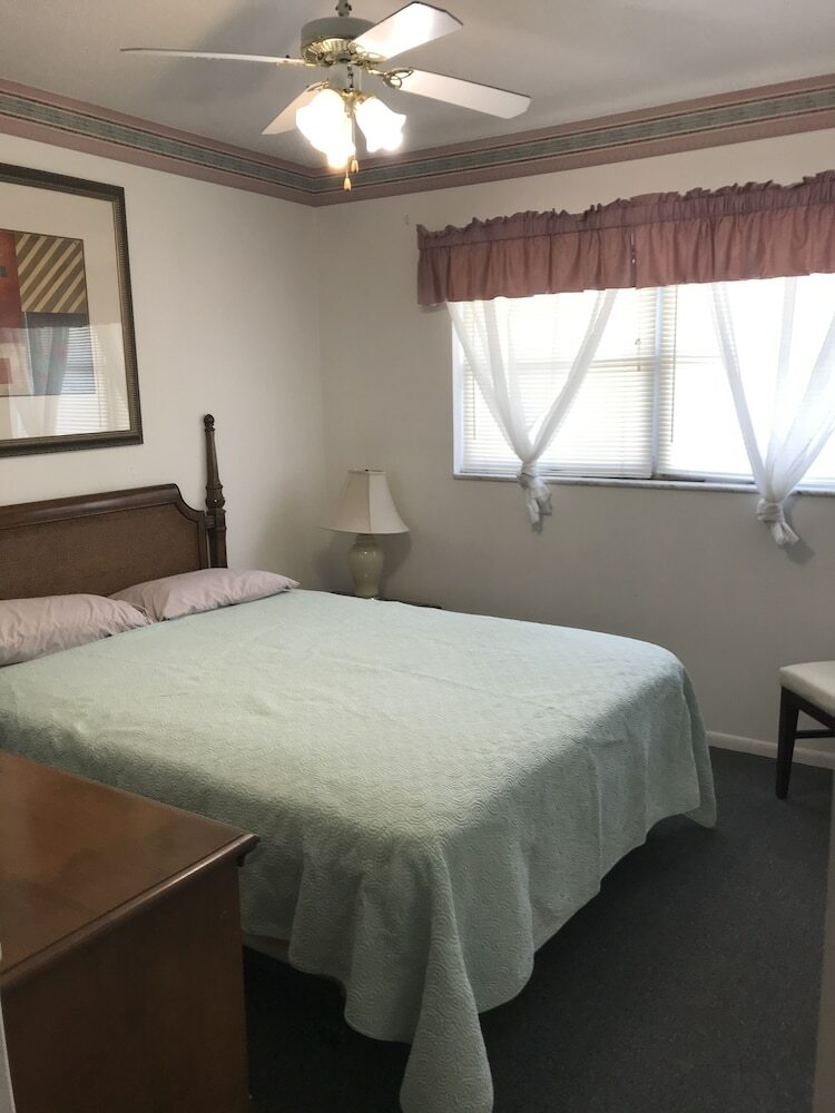 Echo Sails Motel