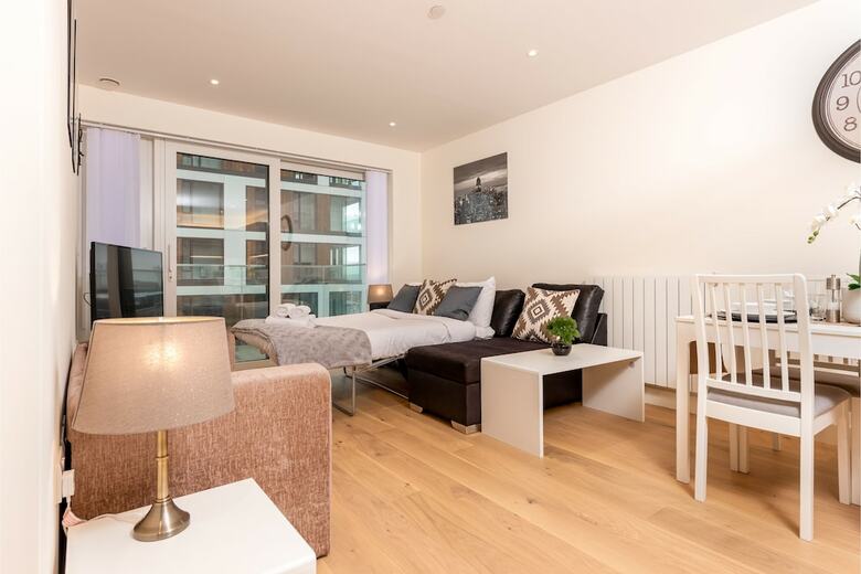 Lt Riverview Apartment East Greenwich