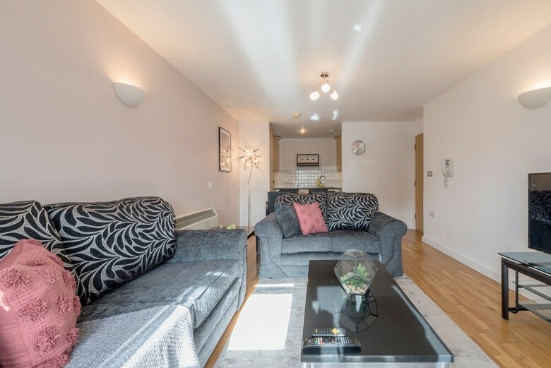 Modern 2 Bedroom Apartment Near Manchester Piccadilly