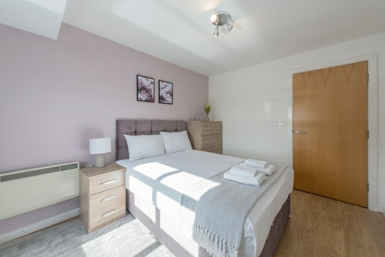 Modern 2 Bedroom Apartment Near Manchester Piccadilly