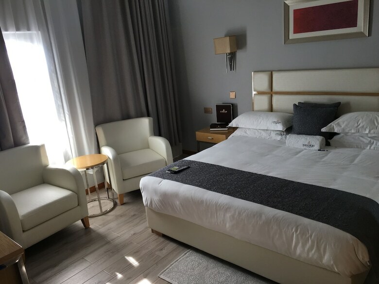 Prestige Hotel