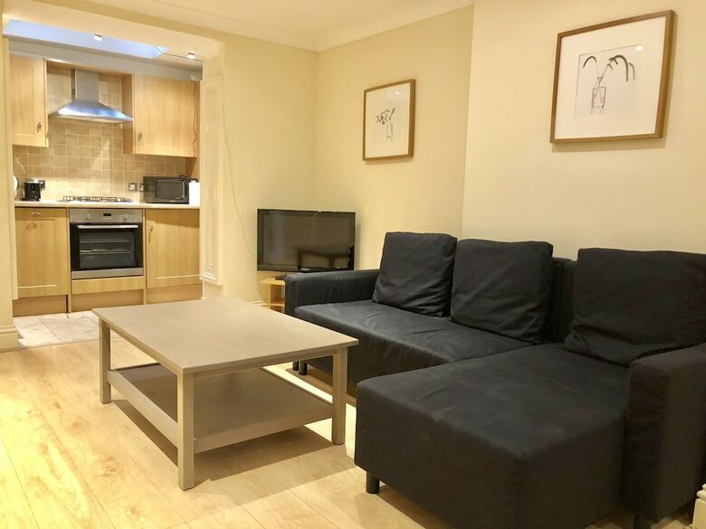 Pimlico Apartment