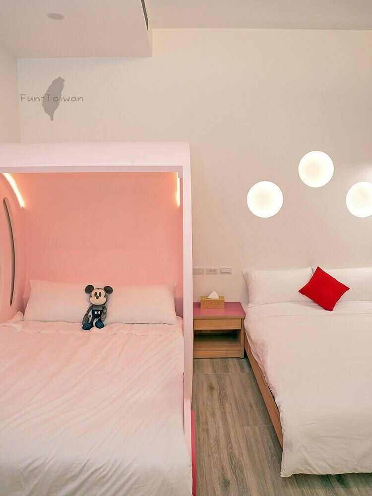 Hotel Monet Garden B&B