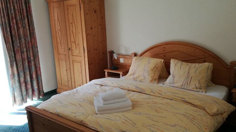 Hotel Grichting Und Badnerhof