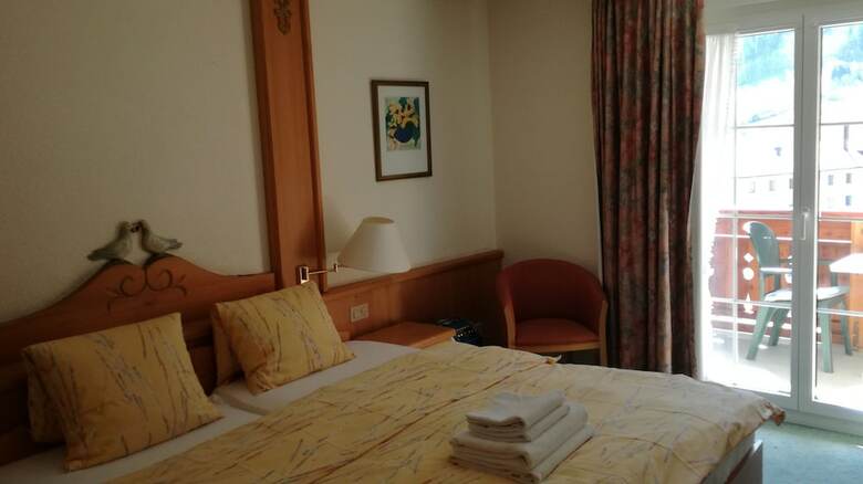Hotel Grichting Und Badnerhof