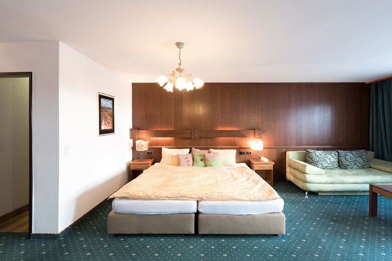 Hotel Grichting Und Badnerhof