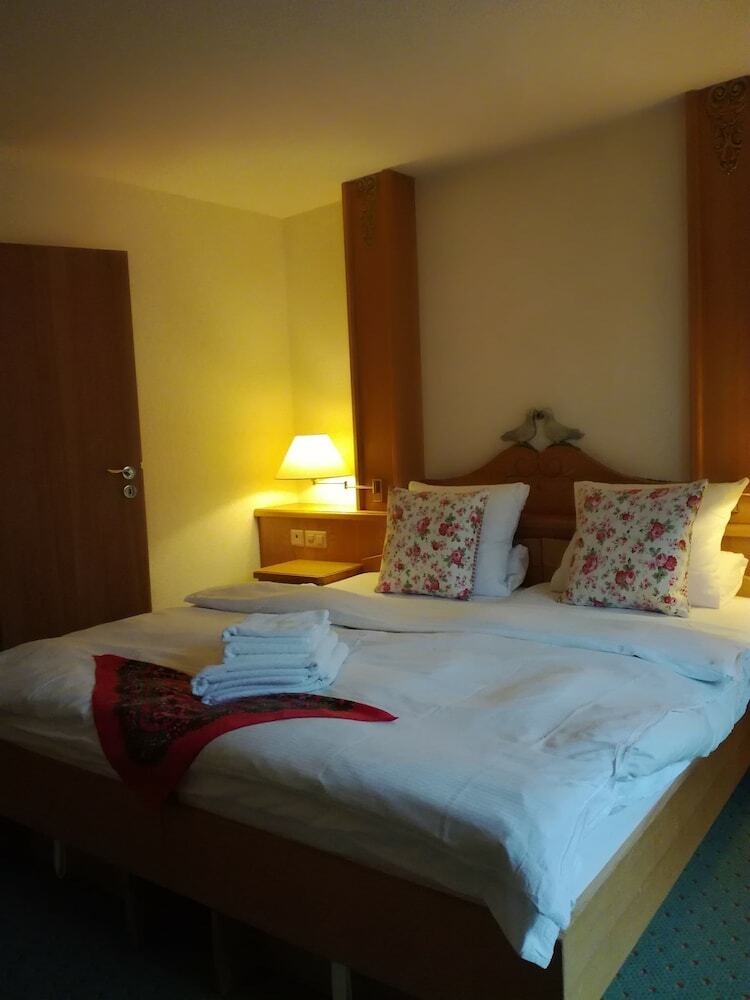 Hotel Grichting Und Badnerhof