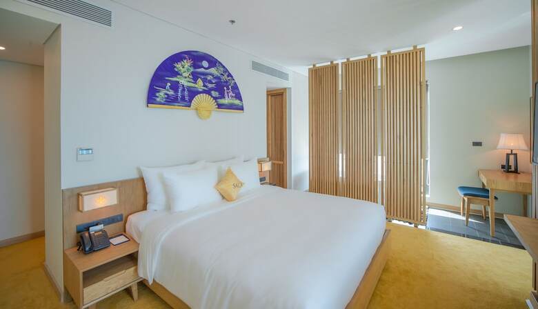 Sala Danang Beach Hotel