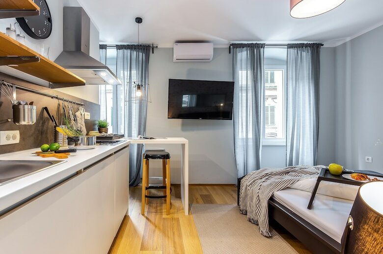 Apartamentos Deluxe Adria Square Studios