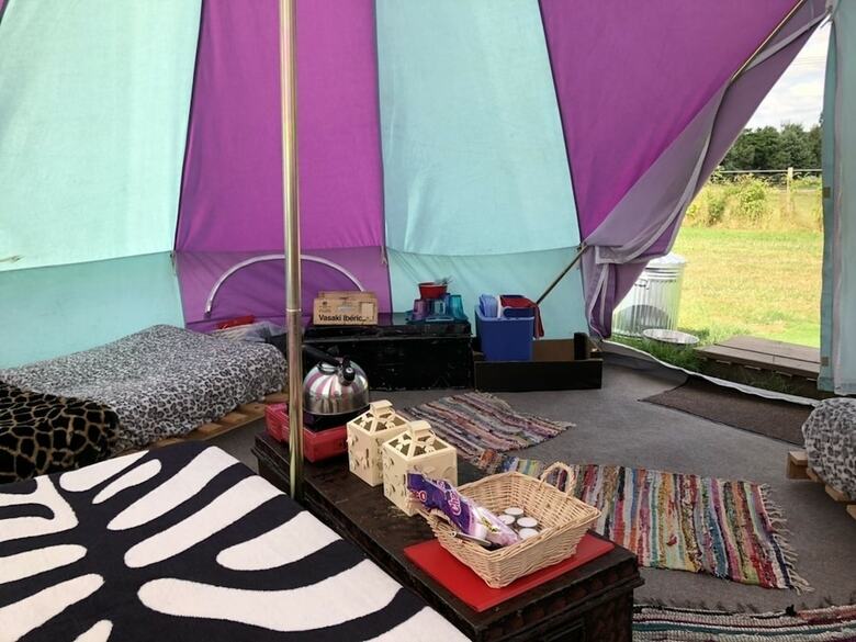 Fully-equipped Bell Tent 1-campsite