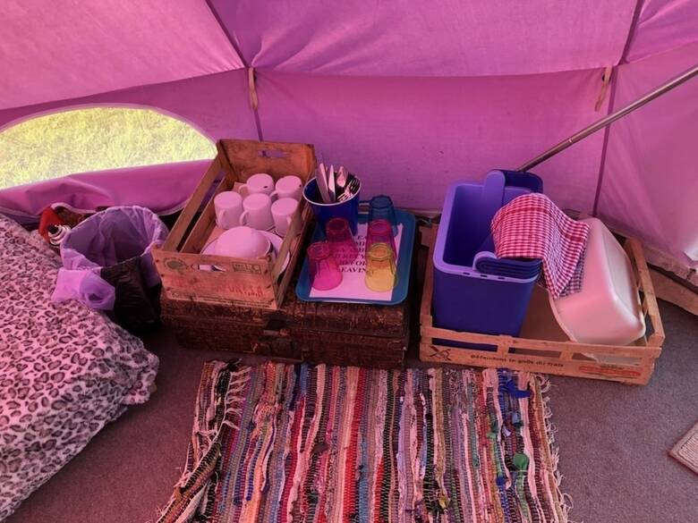 Fully-equipped Bell Tent 1-campsite