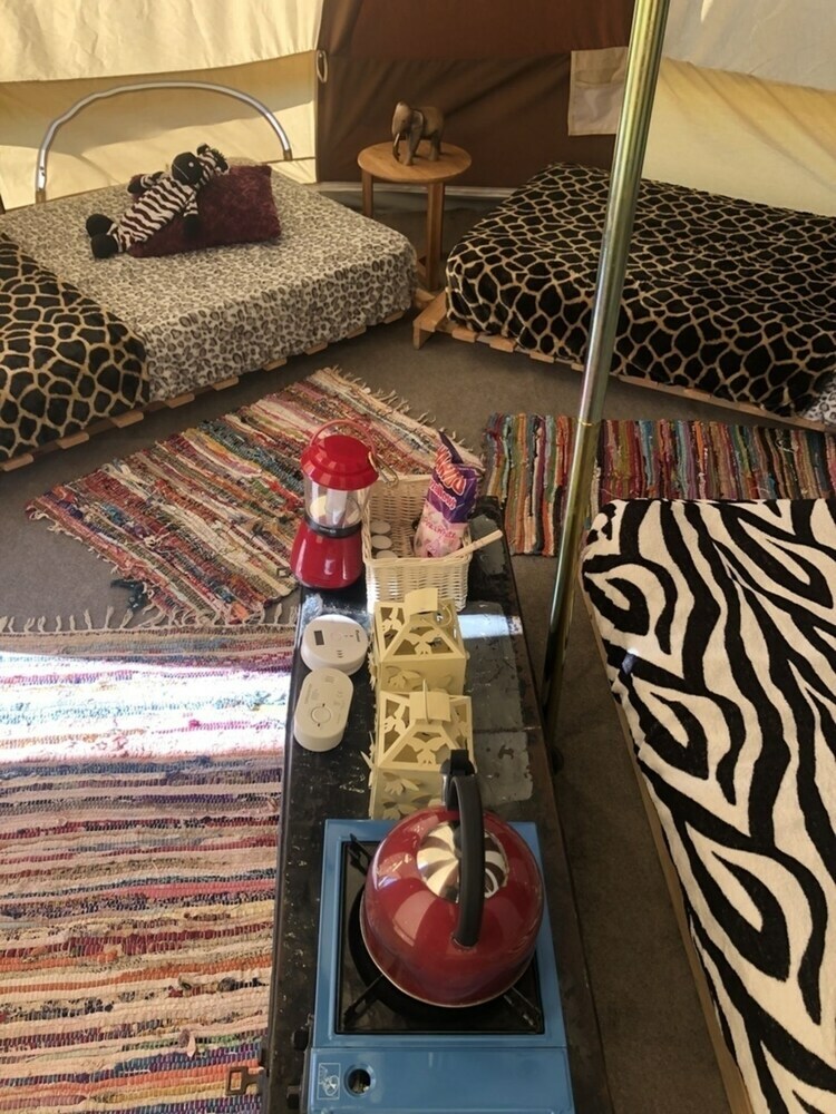 Fully-equipped Bell Tent 1-campsite