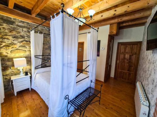Hostal El Molino De La Roper�a