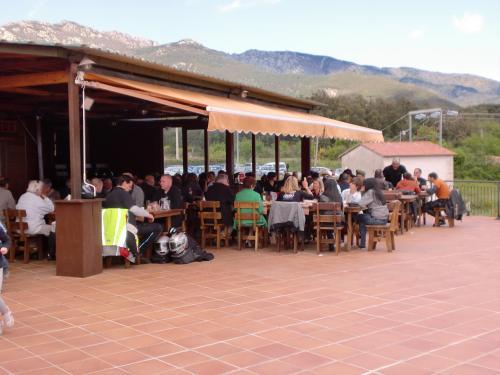 Hostal Restaurante Y Alojamiento Can Mach