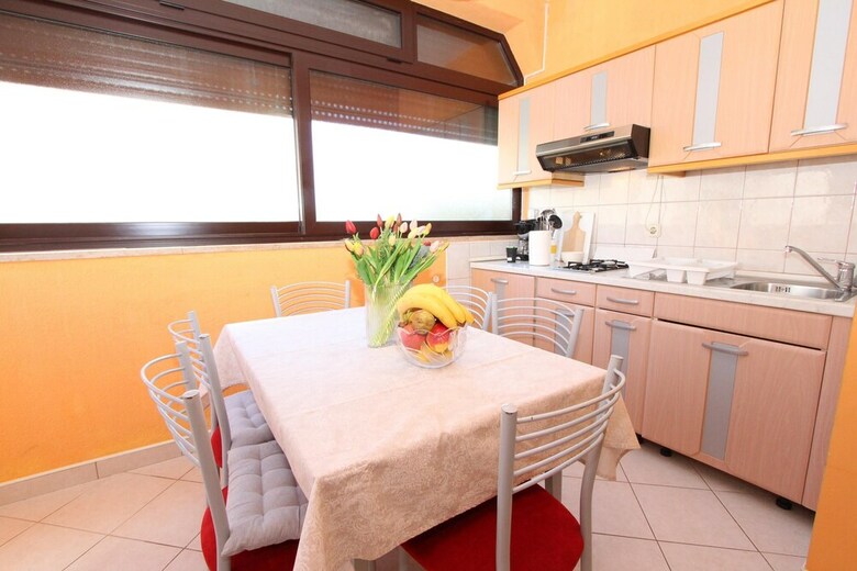 Apartments Rozi