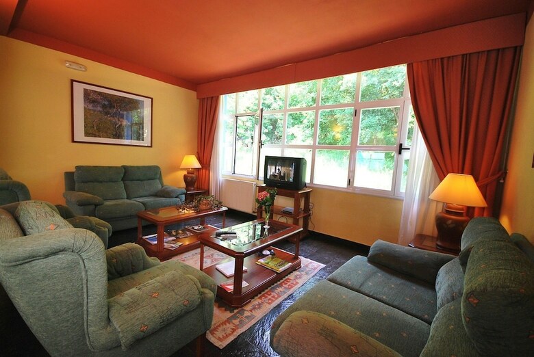 Hotel Vega Del Sella
