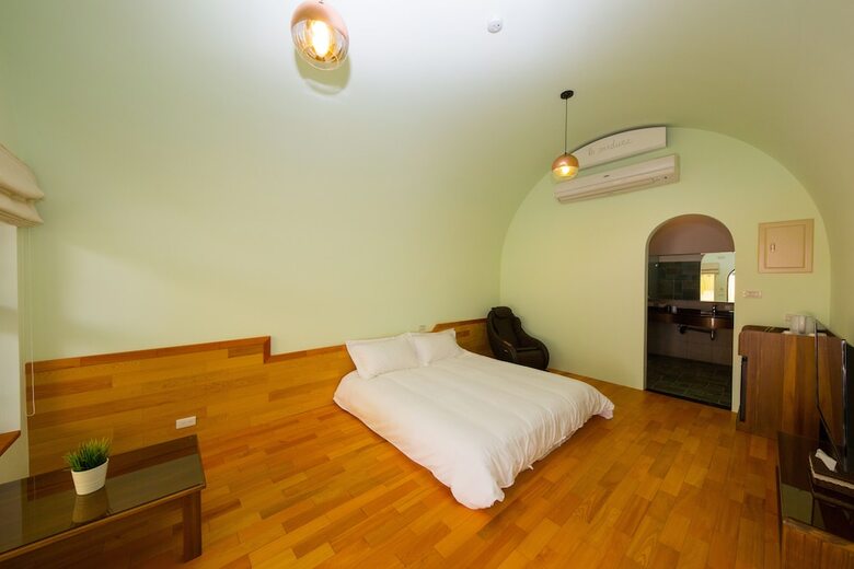 Caves B&B