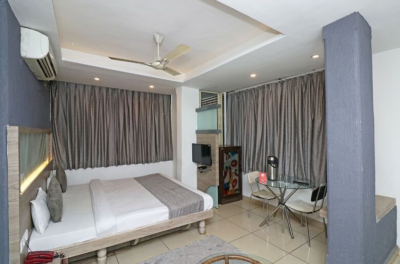 Oyo 4549 Hotel Abhilasha