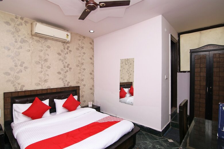 Oyo 22756 Hotel Chinar Inn