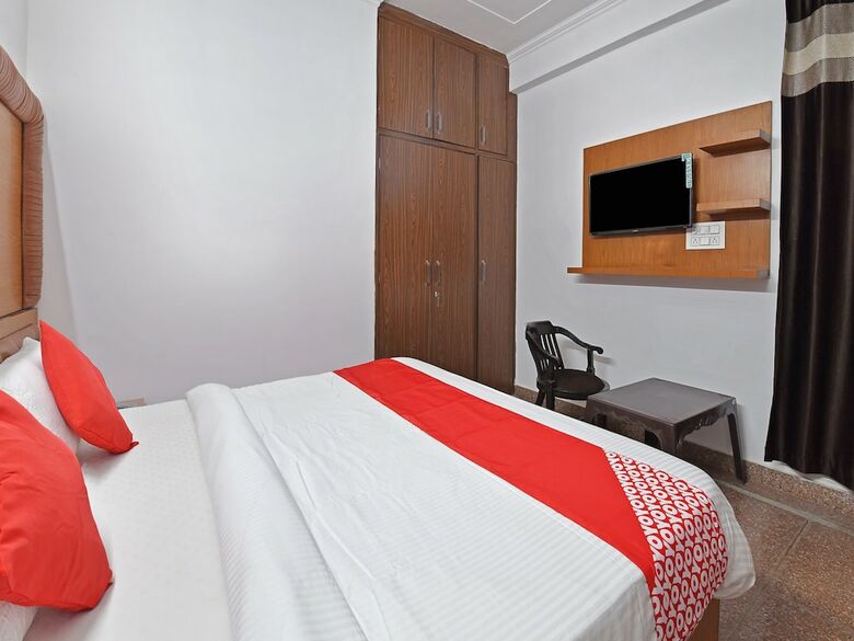 Hotel Oyo 19525 Rg Corporate Suites