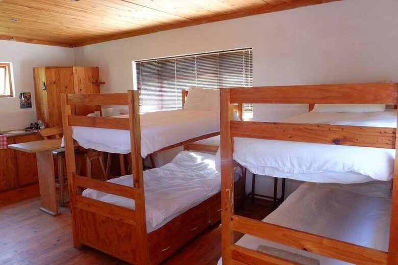 Hostal Barrydale Backpackers And Dung Beetle - Hostel
