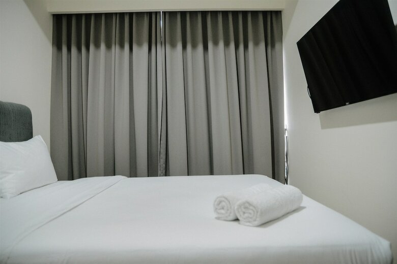 2br Deluxe And Modern Menteng Park Apartment