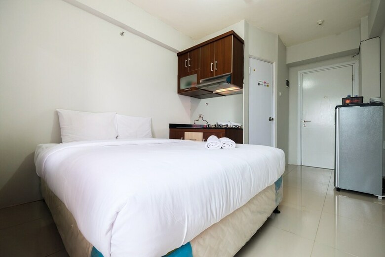 Studio City View Green Pramuka City Apartment