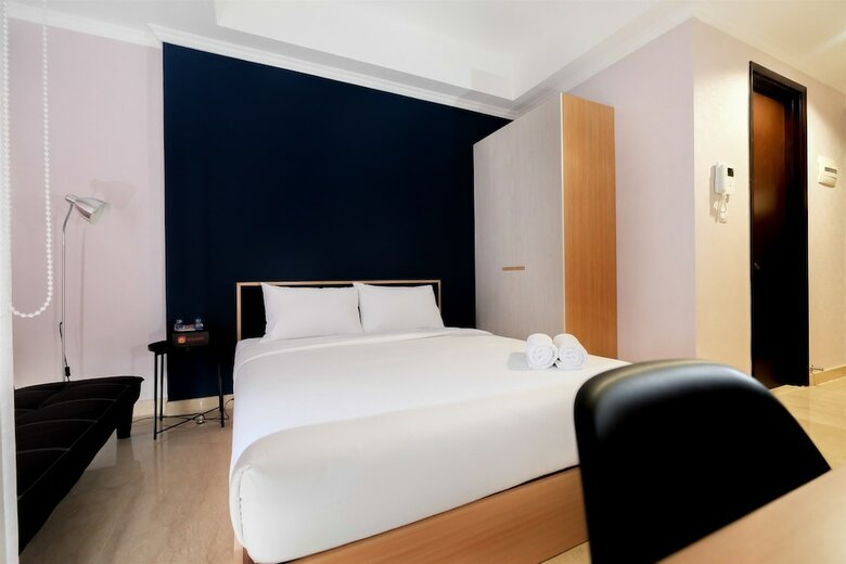 Comfortable Studio At Menteng Park Apartment