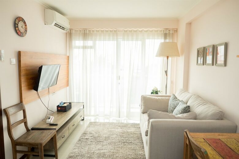 Homey 2br With Private Roof Garden Gateway Pasteur Apartment