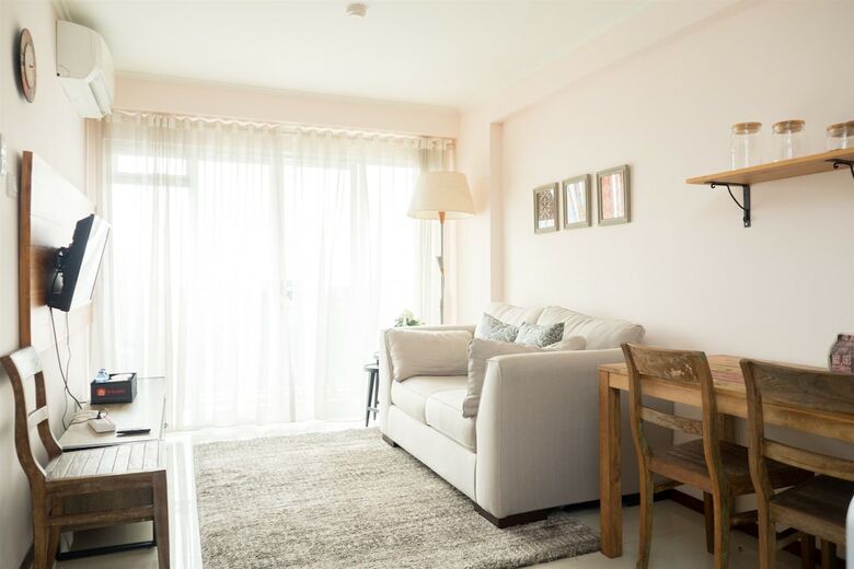 Homey 2br With Private Roof Garden Gateway Pasteur Apartment