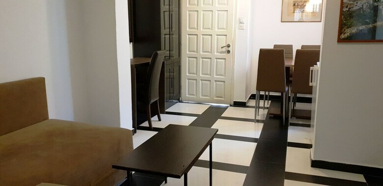 Hotel Prag Apartments & Rooms
