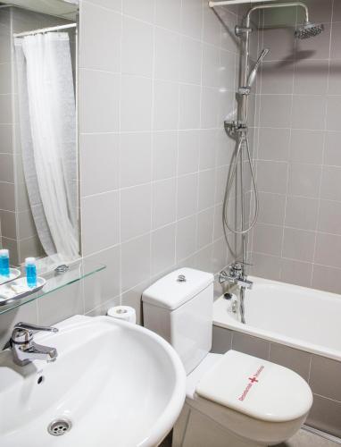 Hotel Monta�as De Covadonga