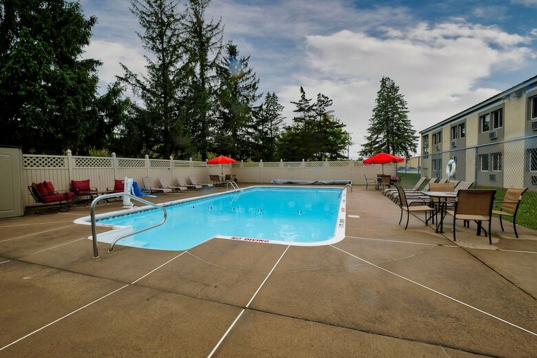 Hotel Red Roof Inn & Suites Herkimer