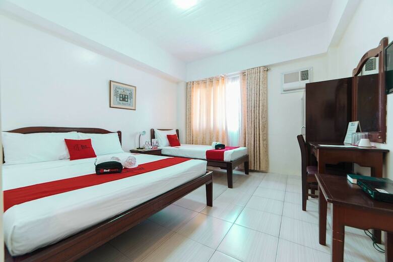 Hotel Reddoorz Plus @ Poblacion District Davao