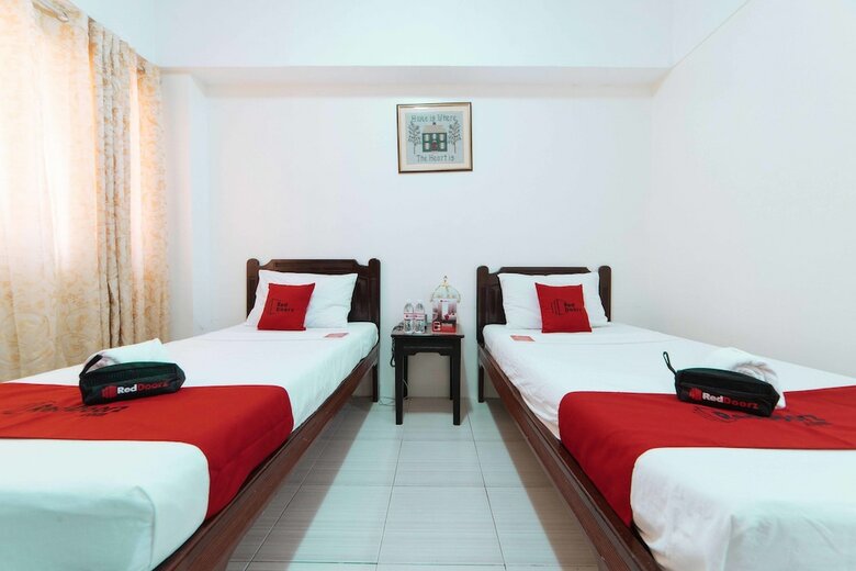 Hotel Reddoorz Plus @ Poblacion District Davao