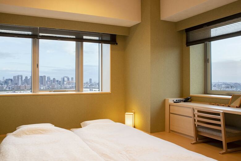 Karaksa Hotel Grande Shin-osaka Tower