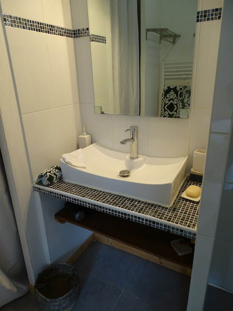 Hotel G�te Ti Liv Haut En Couleurs