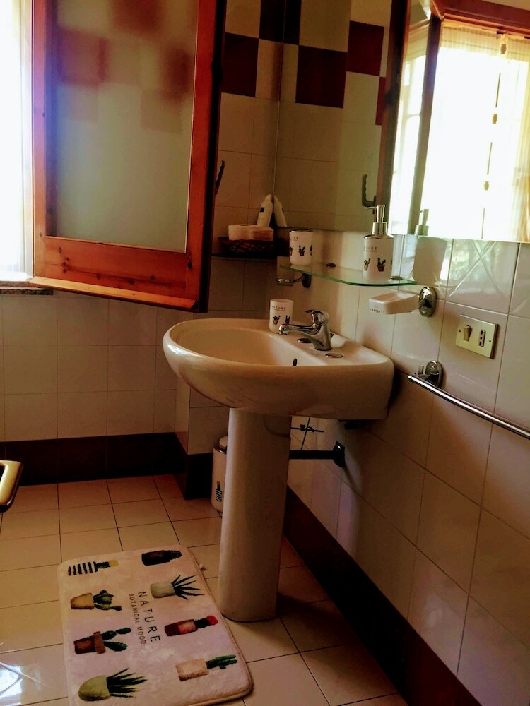 Deluxe Nuccio's House