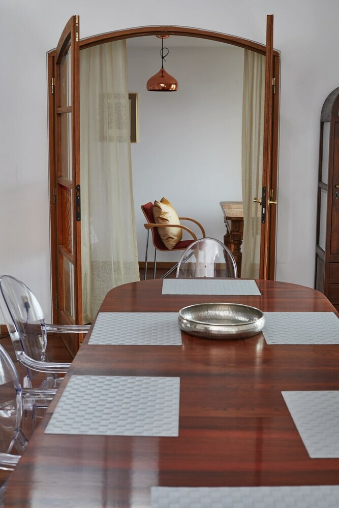 Rozana 2-floor Apartment