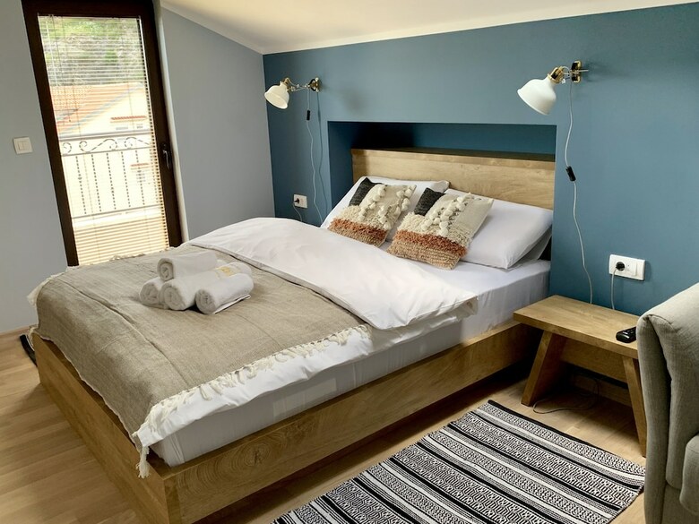 Apartamentos Golden Eagle