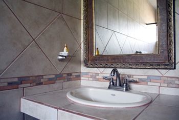 La Riviera Hotel