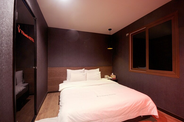 Vitamin Hotel