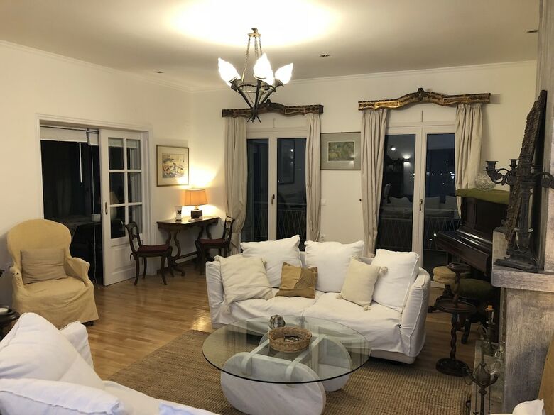 Luxury Apartment Sea View Garden Parking