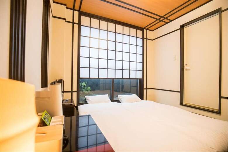 Floral Hotel � Nihonbashi Osaka