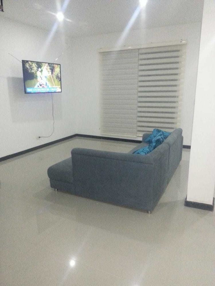Hermosa Casa En Flandes Tolima