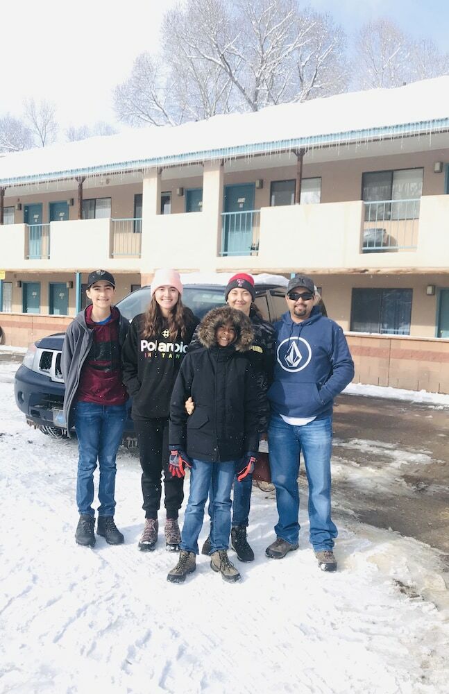 Motel El Meson Lodge