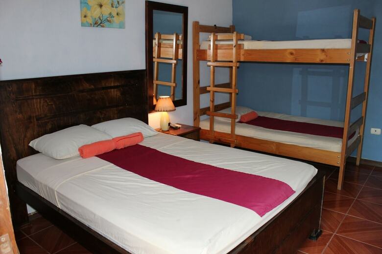 Apartamentos La Costa