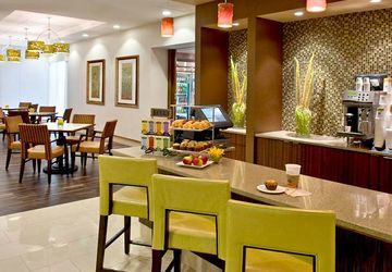 Hotel Boston Marriott Newton
